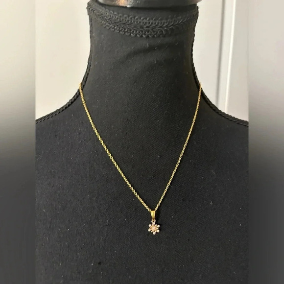 Estate Bundle of 4  Bohemian Gold Dainty Necklaces - Picture 2 of 11